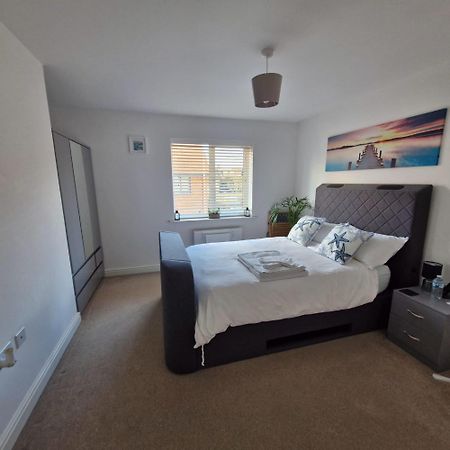 The Lancers - Modern Double Room With En-Suite, Parking & Fast Wifi - Close To Beach Sandgate Exterior foto